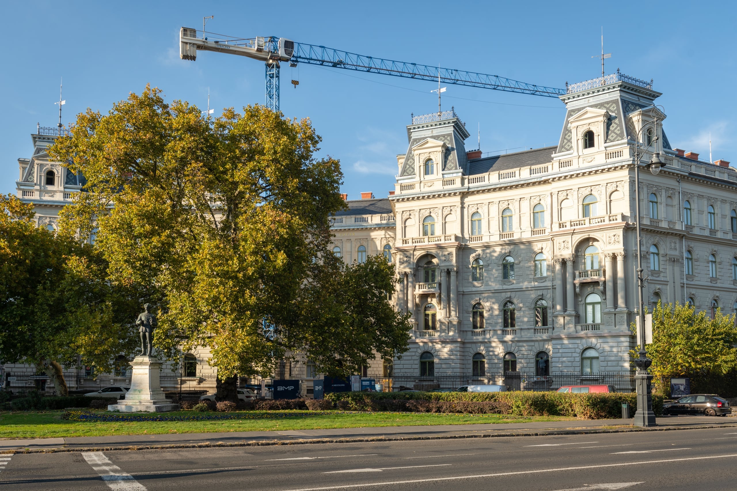 Hübner Udvar - Night illumination
