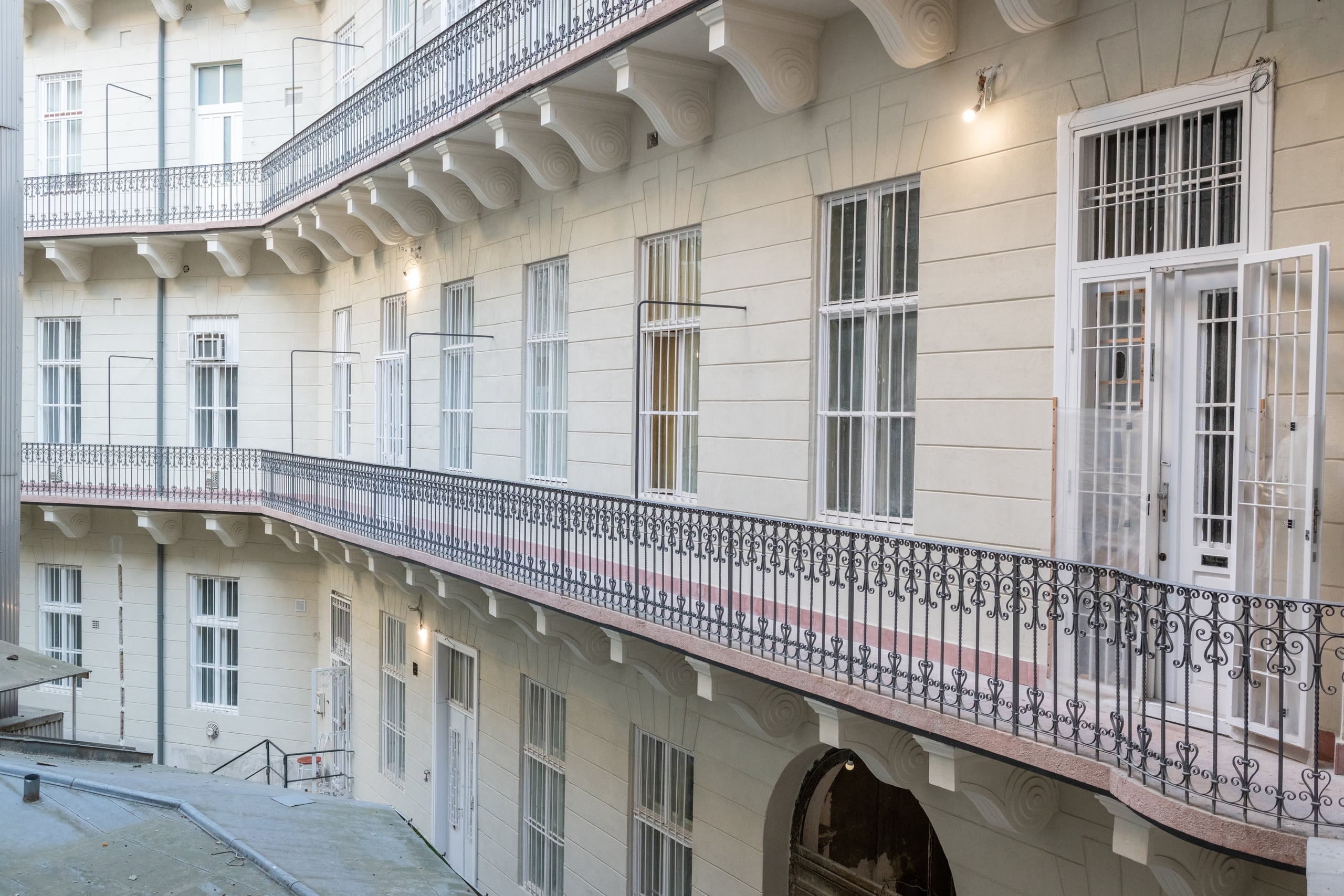 Hübner Udvar - Urban context